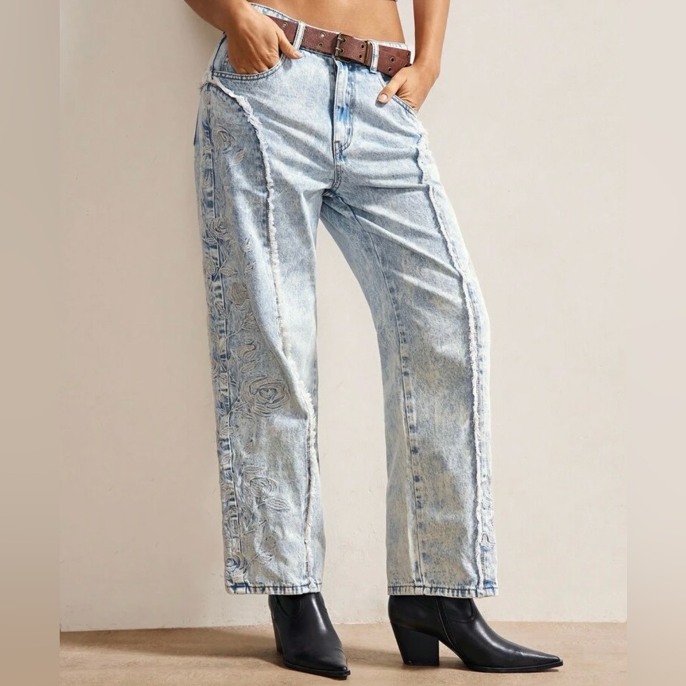 Jeans - Picture 3 of 11